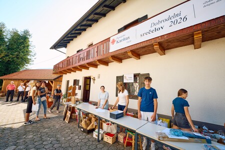 Dobrodelni srečelov Župnijske Karitas (Foto Janez Kotar)Dobrodelni srečelov Župnijske Karitas (Foto Janez Kotar)
